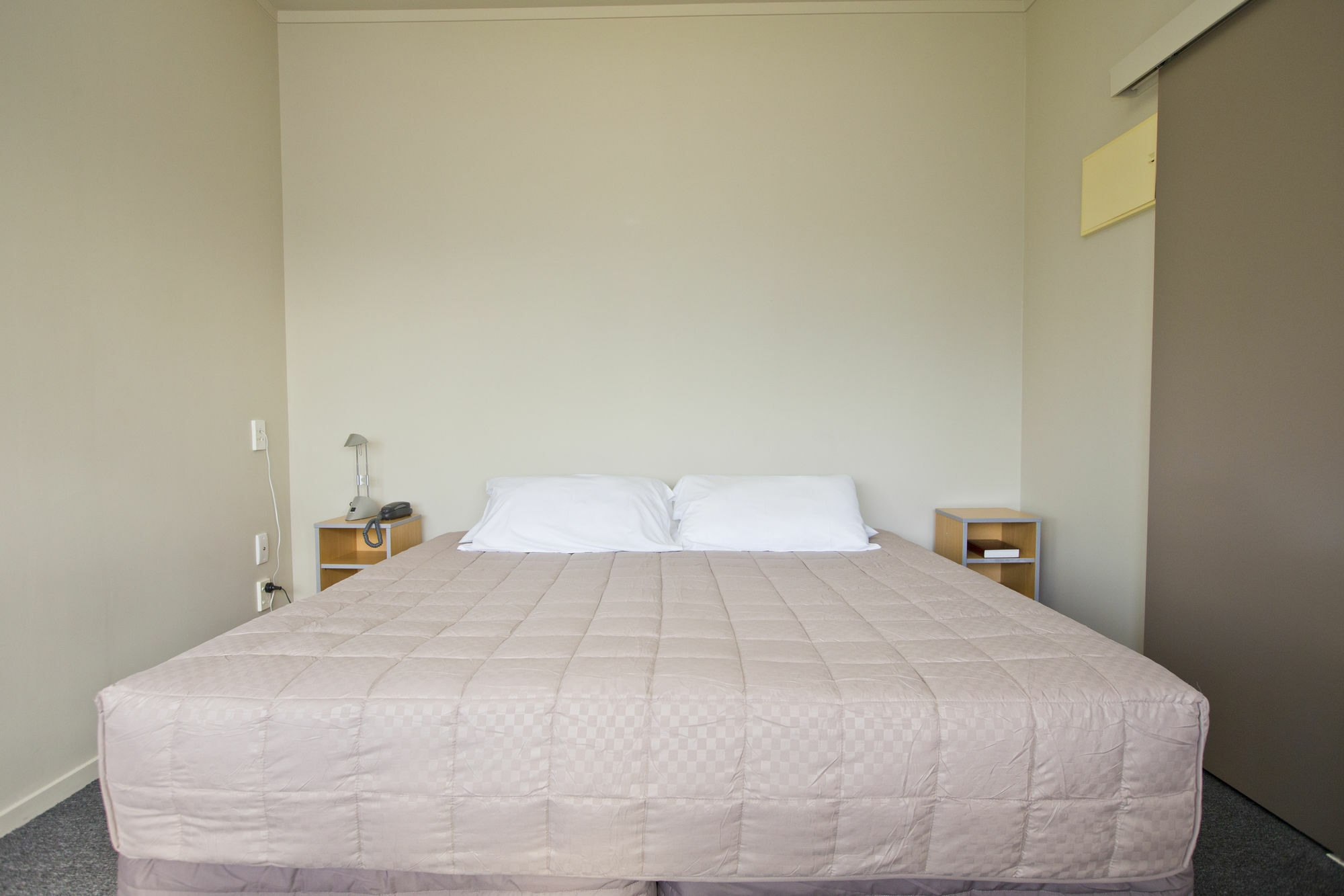@ The Hub West Aparthotel Palmerston North Buitenkant foto