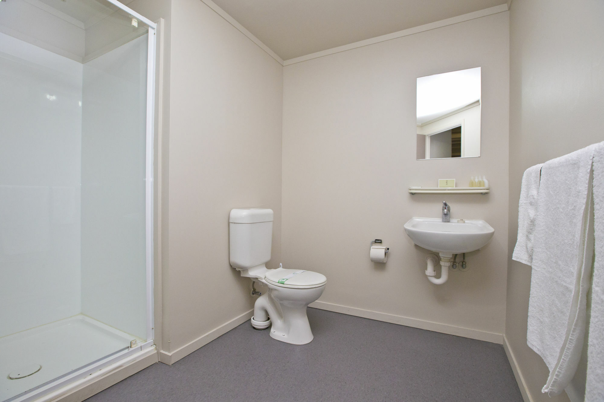 @ The Hub West Aparthotel Palmerston North Buitenkant foto